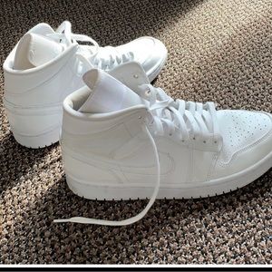 Women’s Michael Jordon 1’s